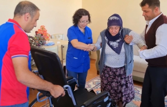 Başkan Gürkan, Engelli vatandaşın tekerlekli sandalye talebini geri çevirmedi.