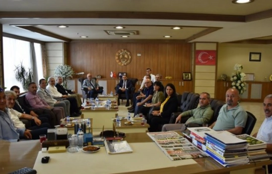 Başkan Sadıkoğlu, İhracat ürünlerinde Malatya Kayısısı adının kullanılmasını rica ediyoruz