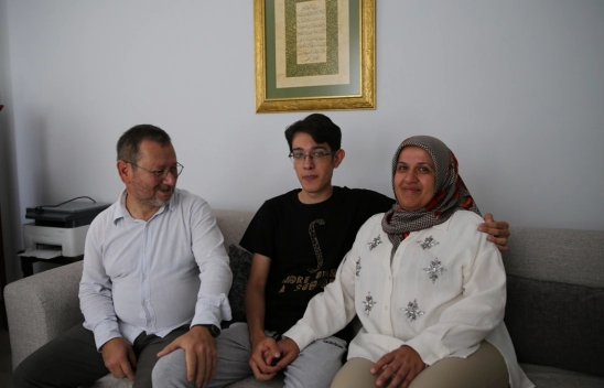 Depremzede Arda, YKS'de AYT sayısal Türkiye birincisi oldu