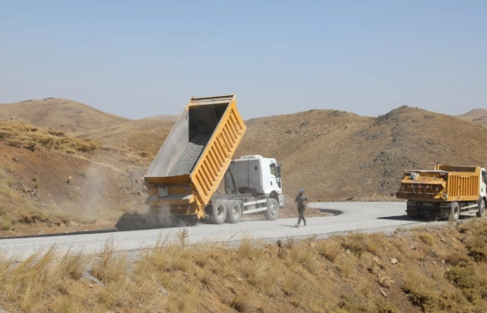 Kırsal ve Merkezde Yol Kalitesi Artıyor