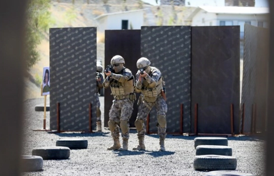 Kulelerden iniş, ağır zırhlı araçlarla arazi eğitimi: PÖH'ler tatbikatta