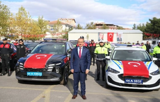 Malatya'da emniyet ve jandarma teşkilatına 80 araç teslim edildi