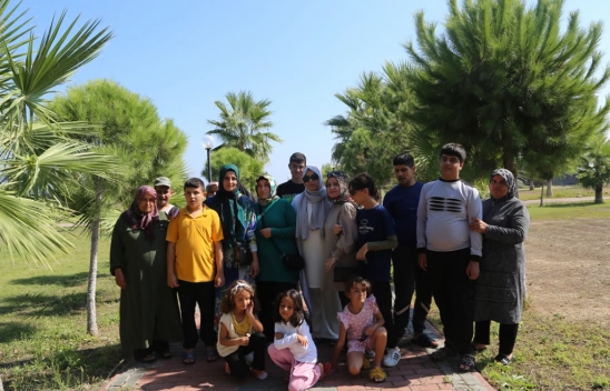 Malatya'da konteynerde kalan otizmli çocuklar için Mersin'e gezi düzenlendi