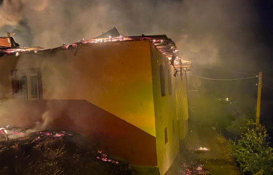 Malatya'da korkutan yangın: İtfaiye alevleri kontrol altına aldı