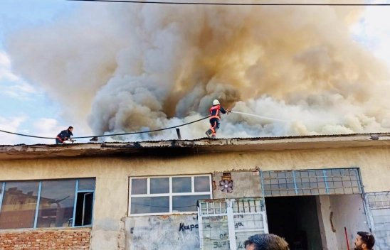 Malatya'da Sanayi Sitesindeki Yangında 7 Dükkan Zarar Gördü