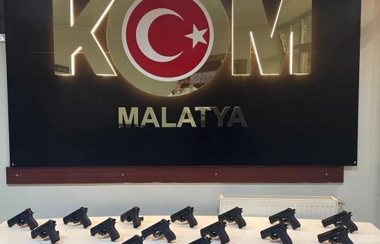 Malatya'da Silah kaçakçılığı operasyonunda yakalanan 2 şüpheli tutuklandı
