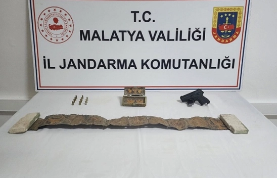 Malatya'da tarihi eser olduğu değerlendirilen parşömen ele geçirildi