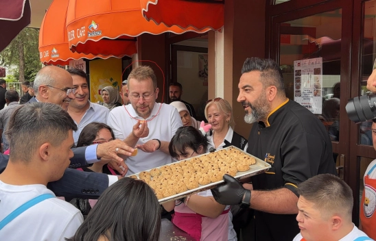 Malatya Kurabiyesi Bu Kez Özel Çocuklarla Yoğruldu