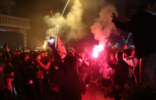 Muşspor'un Nesine 2. Lig'e yükselmesi kentte sevinçle karşılandı