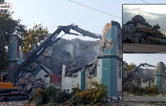 Şehir Mezarlığı Cami Yıkıldı