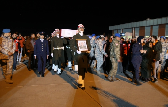 Şehit Piyade Sözleşmeli Er Emre Taşkın'ın cenazesi Malatya'ya getirildi