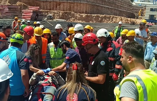 Sivas Caddesi'nde Şantiyede Kaza: Bir İşçi Yaralandı