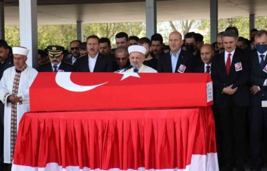 Suriye şehidi gözyaşları ile son yolculuğuna uğurlandı