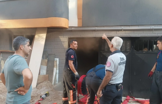 Turgut Özal Mahallesi'nde Depo Yangını Paniği