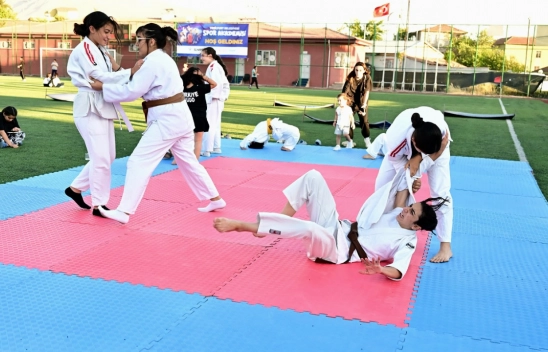 Yeşilyurt'ta Binlerce Çocuğa Ücretsiz Spor Eğitimi