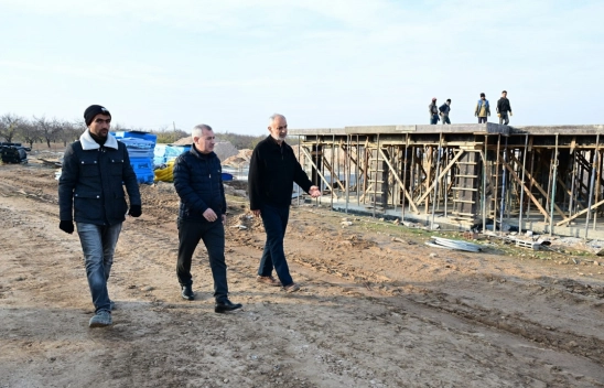 Yeşilyurt'taki depremzedelerin köy evleri inşa ediliyor