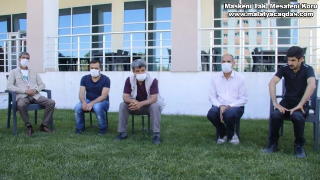 ''Bayram bizim neyimize'' diyen aileler evlatlarının yolunu gözlüyor