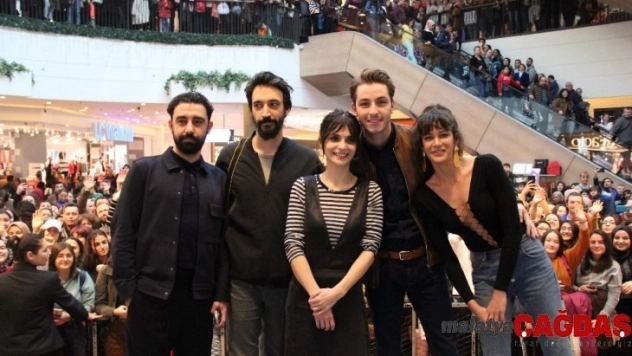 'Biz Böyleyiz' filmine İzmir'de özel gala