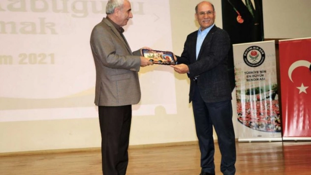 Cevizin Kabuğunu Kırmak konferansı