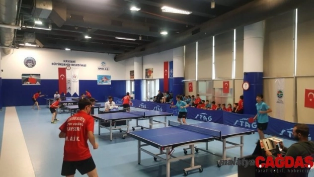29 Ekim Cumhuriyet Kupası Masa Tenisi Müsabakaları Başladı