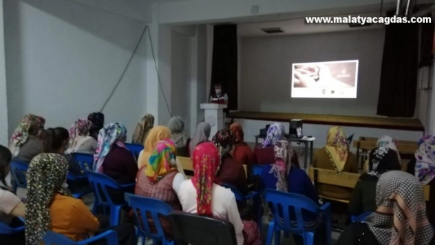 En iyi narkotik polisi, anne seminerleri devam ediyor