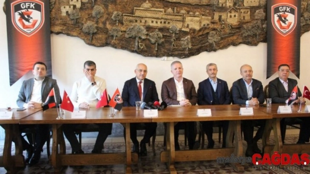 'Gaziantep Tek Yürek, Kırımızı Siyaha Tam Destek' kampanyasının tanıtımı yapıldı