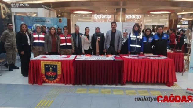 Kadına Yönelik Şiddete Karşı Mücadele Günü etkinlikleri düzenlendi