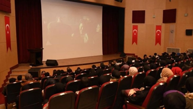 'Kesişme: İyi ki varsın Eren' filmi üniversitede gösterildi