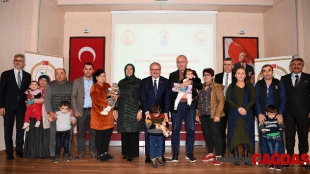 'Koruyucu Aile' projesi Antalya'da 182 çocuğu aileyle buluşturdu