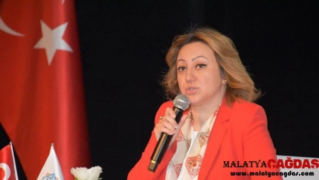 'Kriz Yönetiminde Kadın'  paneli düzenlendi