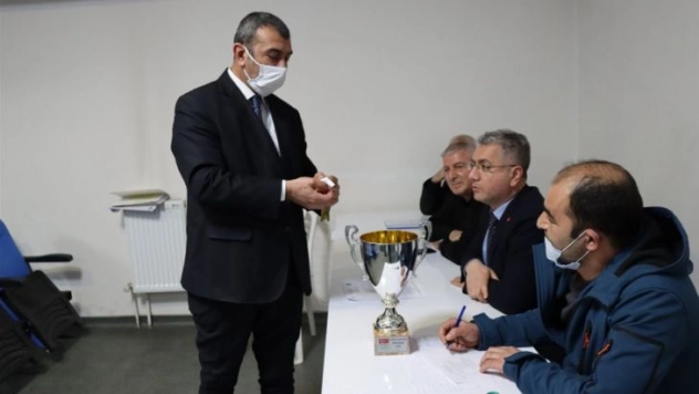 Mahallede Maç Var'a 16 başvuru