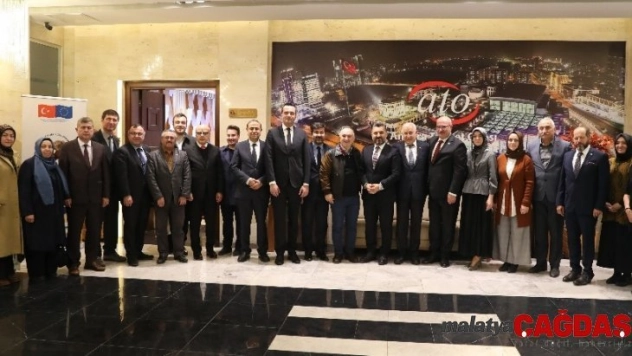 'Mesleğim Var Geleceğim Var' projesi kapanış toplantısı yapıldı