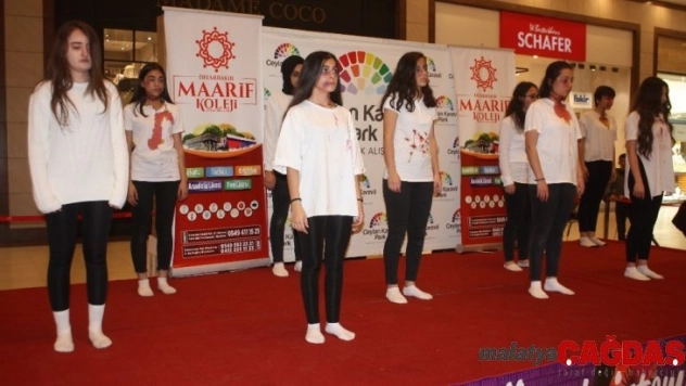 'Ölmek İstemiyoruz' tiyatrosu geniş kitlelere ulaştı