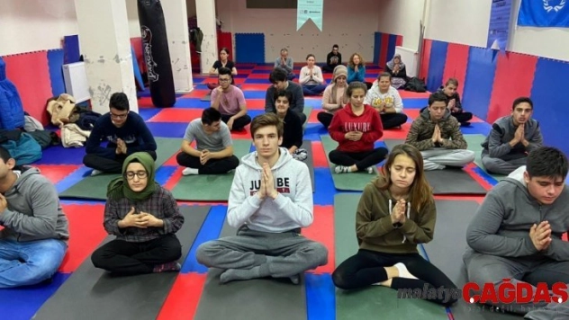 'Sen Varsan Engel Yok'