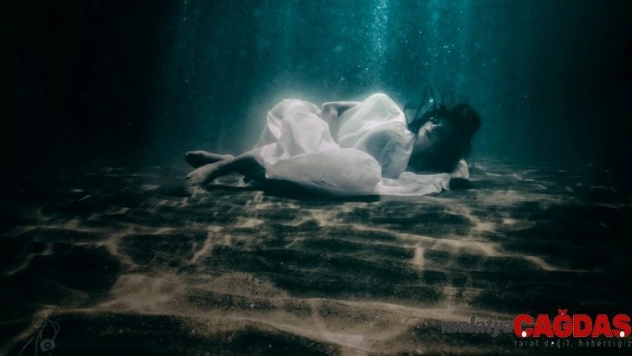 'Suya yazılı düşler' sergisi açıldı