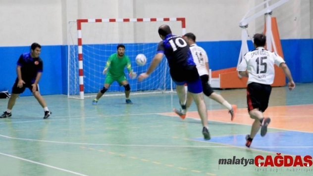 'Türkiye Öğretmenler Kupası' Sivas'ta devam ediyor