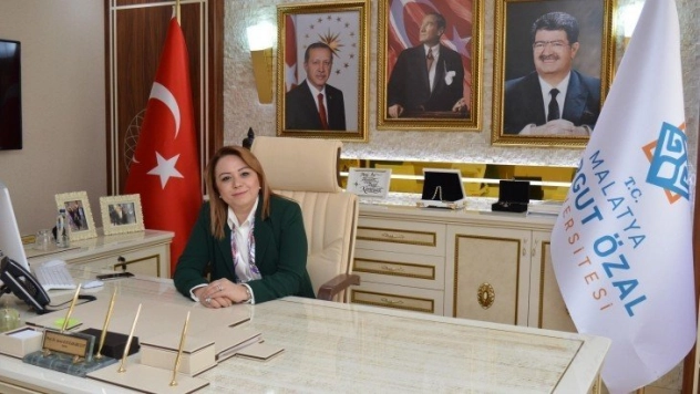 Rektörü Karabulut Her şey kadınla başlar