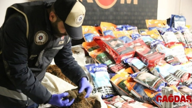 1 milyon değerinde kaçak tütün ve malzemesi ele geçirildi