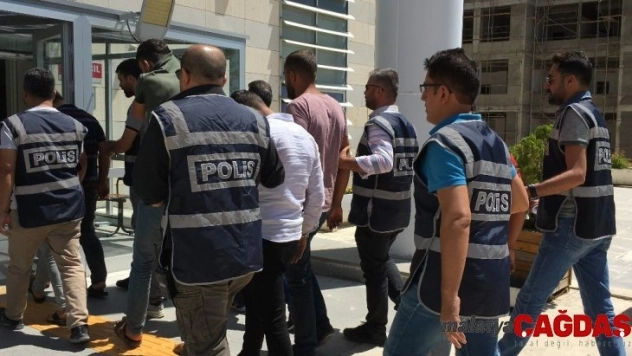 100 bin TL'lik  dolandırıcılığa: 2 tutuklama