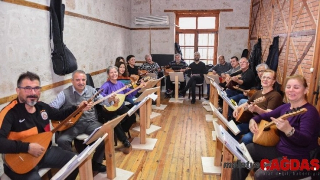 11 merkezde 6 bin 500 kursiyere hobi ve mesleki eğitim