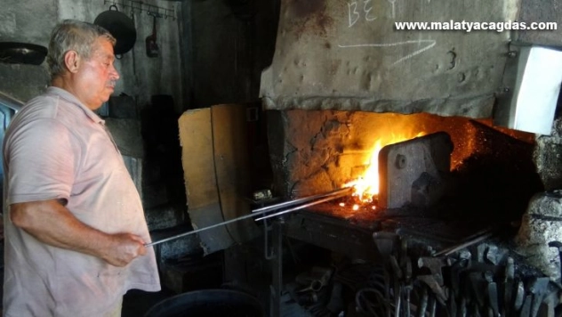 140 derecede teknolojiye direniyorlar