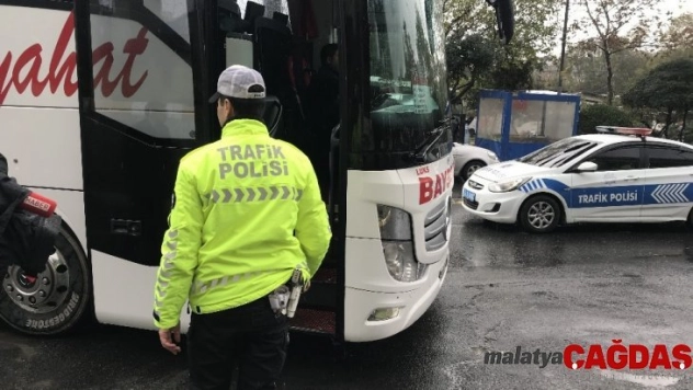15 Temmuz Demokrasi Otogarı'nda kış lastiği denetimi