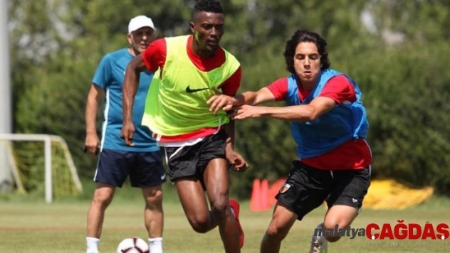 15 yaşındaki Emre ilk 11'de