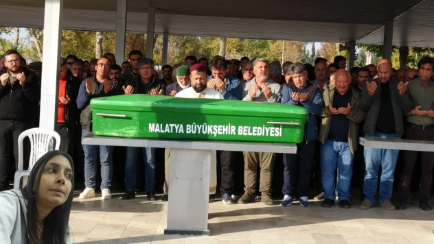 19 Yaşındaki Genç Kadın Evinde Ölü Bulundu