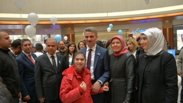 2 Nisan Dünya Otizm Farkındalık Yürüyüşü Yapıldı