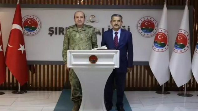 2. Ordu Komutanı Ergün'den Vali Ekici'ye Ziyaret