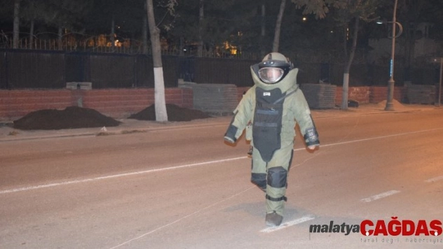 2. Ordu Komutanlığı önünde şüpheli valiz alarmı