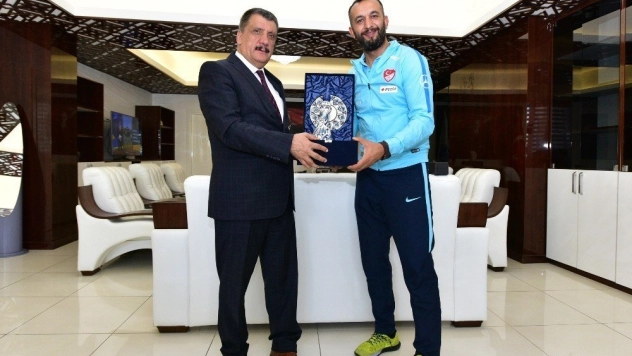 Ampute Milli Futbol Takımı kalecisi Karadağ, Battalgazi'de