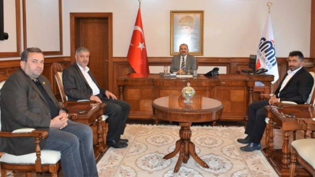 Vali Kaban'dan çiğköfte açıklamıs
