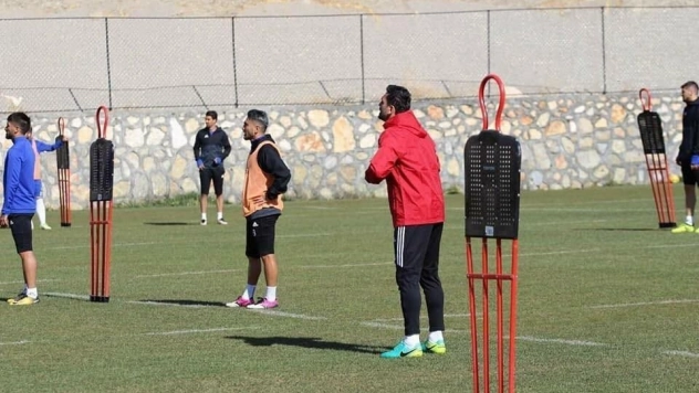 Evkur Yeni Malatyaspor'da hedef üçte üç yapmak